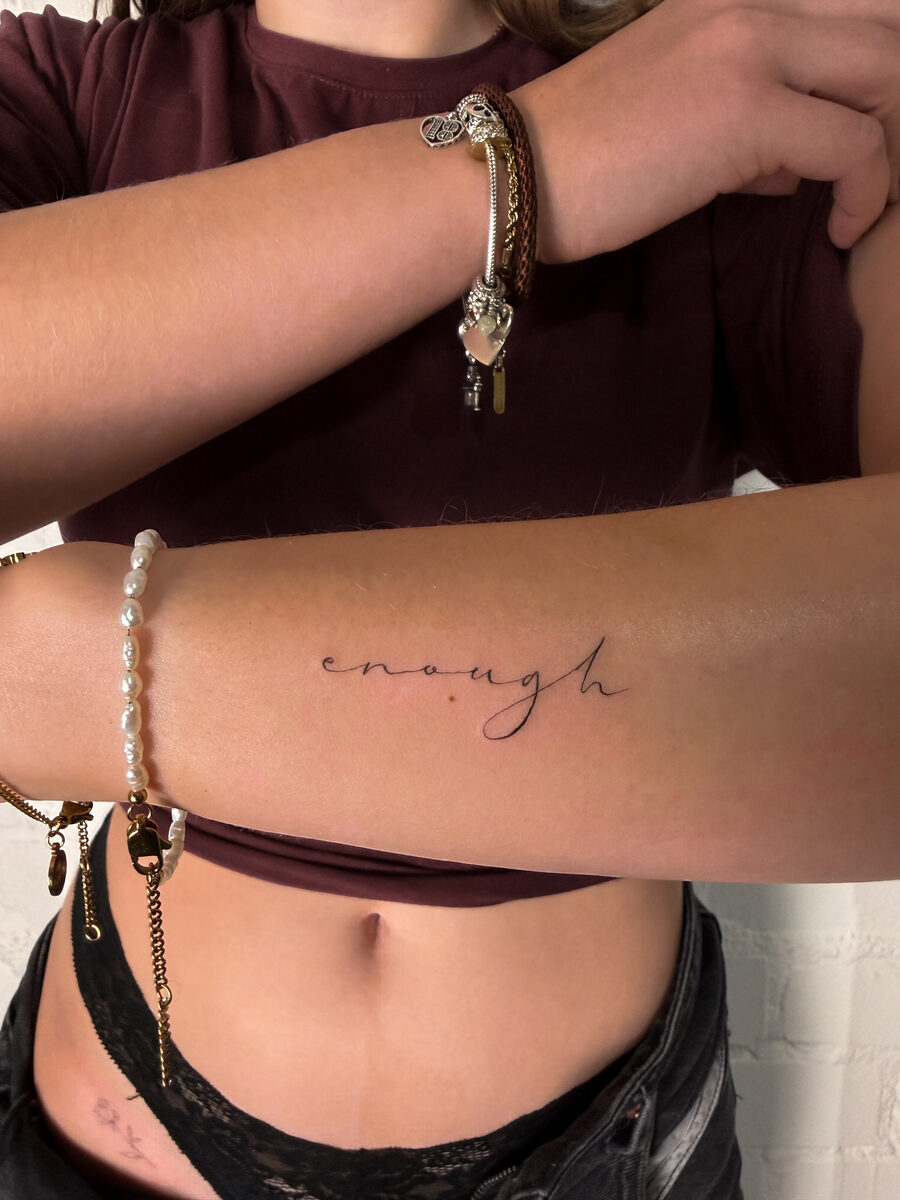 „enough“ – Noir Ink by J